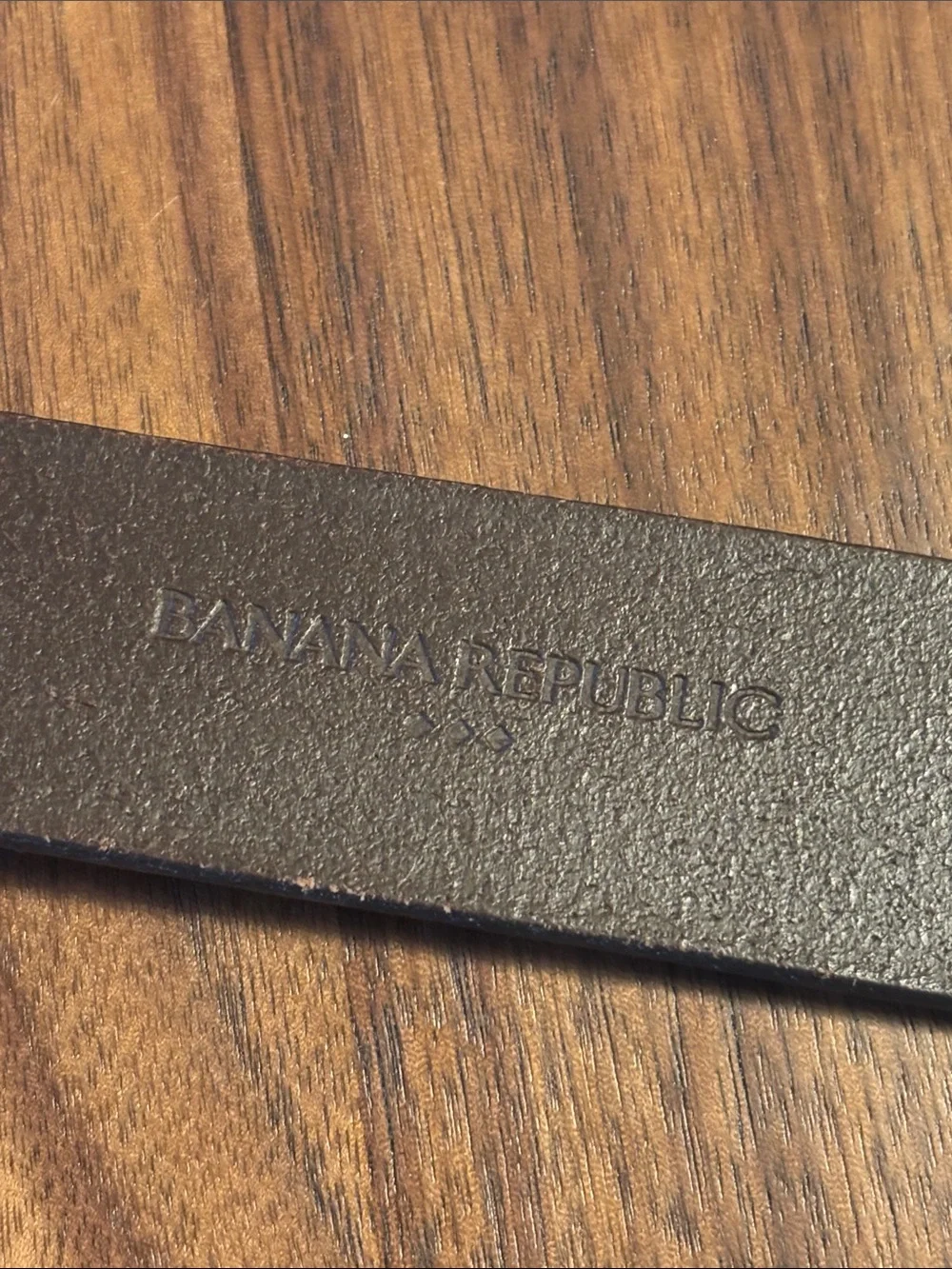 Banana Republic Vintage Men's Brown Leather Belt with Brushed Silver Buckle - 34